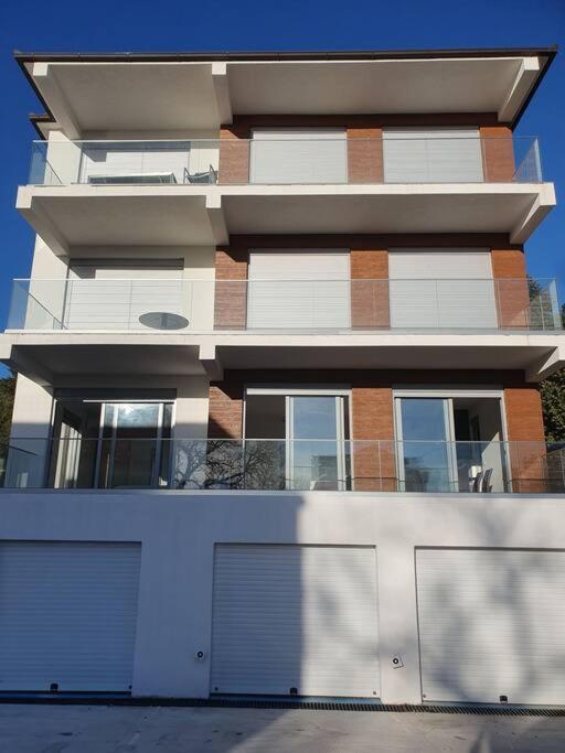 Beautiful Apartment In Tivat Buitenkant foto