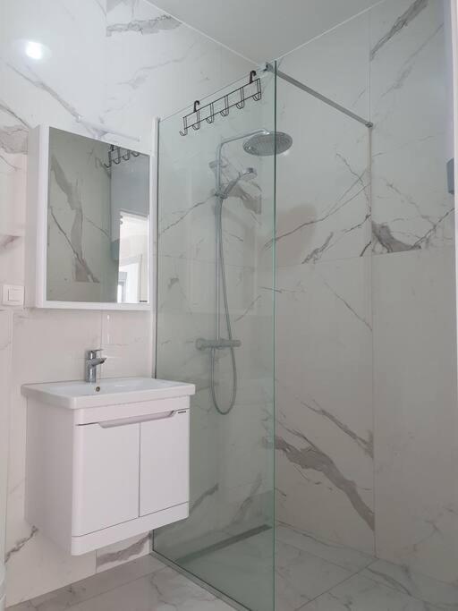 Beautiful Apartment In Tivat Buitenkant foto